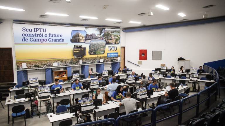 O Imposto Predial e Territorial Urbano – IPTU pode ser pago parcelado em até 10 (dez) vezes com vencimento da 1ª (primeira) parcela em 10/02/2020 e as demais conforme Decreto
