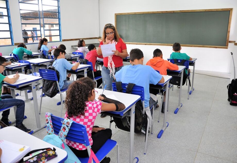 Além dos kits escolares e uniformes, todas as unidades estão abastecidas com os produtos destinados à merenda