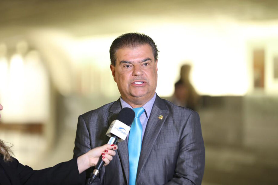 Para o parlamentar sul-mato-grossense, que é médico, esse assunto é de interesse da sociedade e não pauta de disputa política