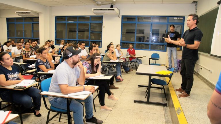 Segundo o Subsecretário Maicon Nogueira, a necessidade de qualificação em tempos de crise é um requisito fundamental na hora de disputar uma vaga de emprego.
