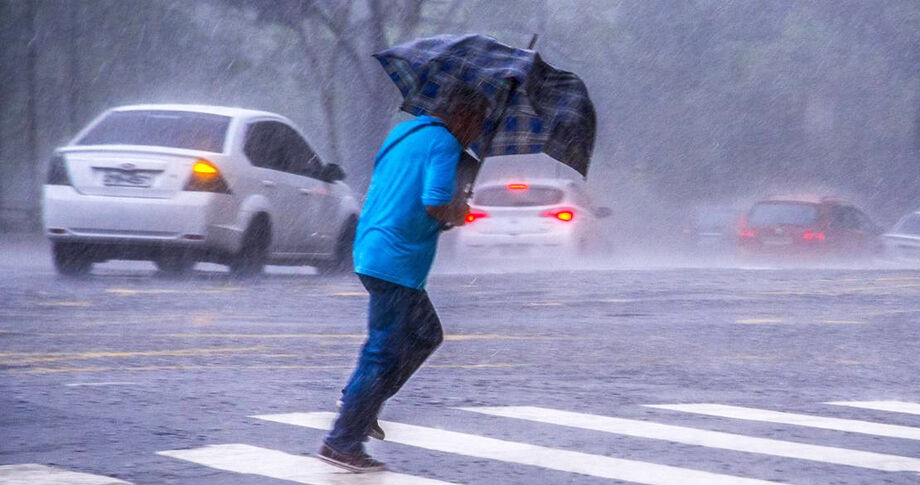 Os termômetros podem registrar mínima de 20°C e máxima de 33°C, com tendência a estável
