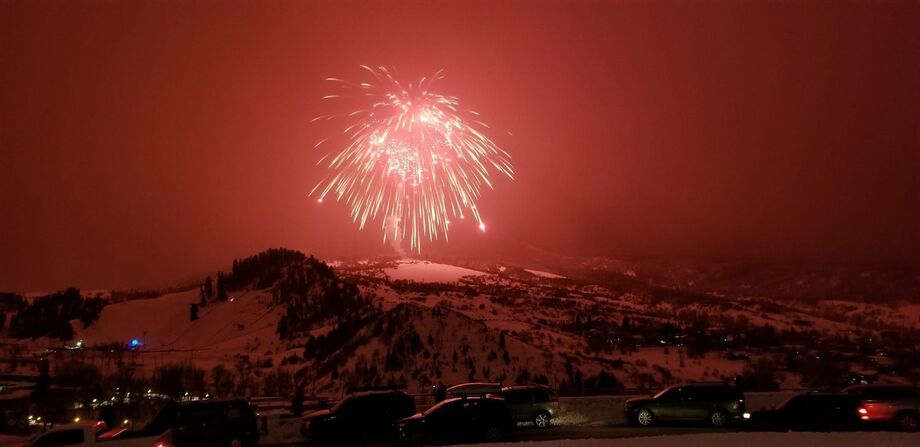 Momento da explosão do maior fogo de artíficio do mundo
