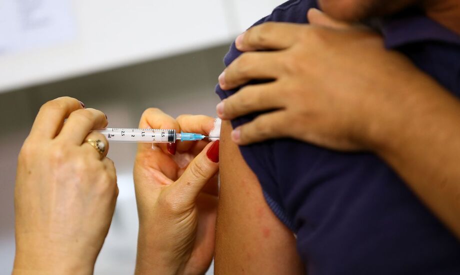 Para essa primeira etapa de 2020, devem procurar a unidade mais próxima de casa aquelas pessoas que se enquadram na faixa etária estabelecida e que não lembram ou não possuem uma ou nenhuma dose da vacina