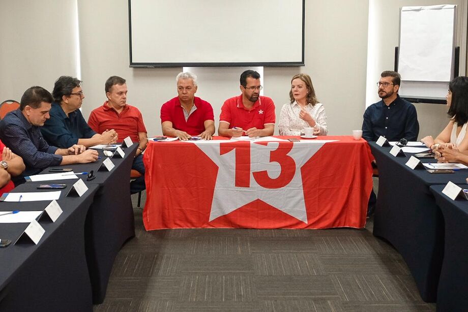 A presidente nacional do PT, deputada federal Gleisi Hoffmann, apresentou na manhã desta sábado, em entrevista coletiva, os planos do PT para 2020