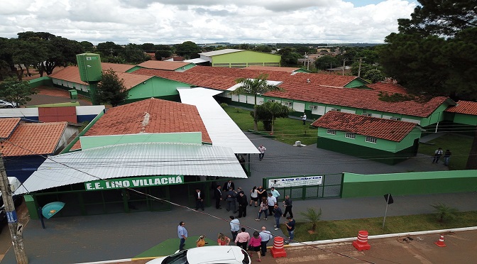 O governador reforçou, ainda, que a utilização do trabalho prisional não se limita a reforma de escolas, envolvendo ainda obras em delegacias e nos próprios presídios.