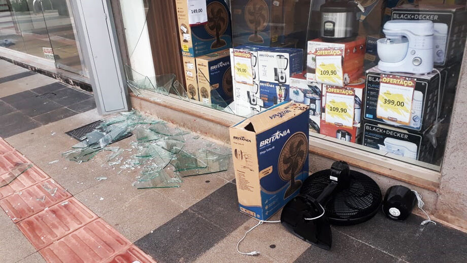 Conforme a CDL/CG (Câmara de Dirigentes Lojistas de Campo Grande), mesmo sabendo dos ricos, a prefeitura decidiu manter as festas