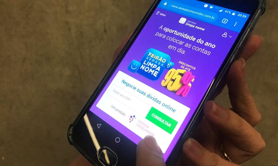 Serão dois sortudos que terão a chance de conhecê-la com tudo pago pela empresa e direito a um acompanhante
