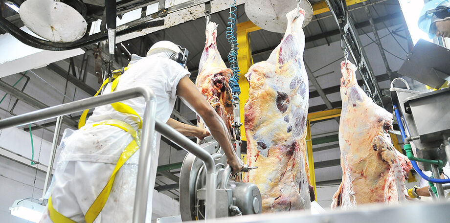 Carnes puxaram exportações no mês passado em MS