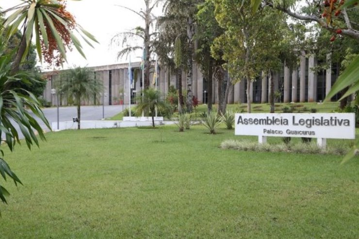 A Assembleia Legislativa fica localizada no Bloco 9, do Parque dos Poderes, em Campo Grande