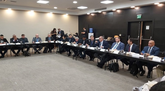 A medida visa impedir que pessoas que manifestem sintomas como tosse ou febre entrem no sistema prisional