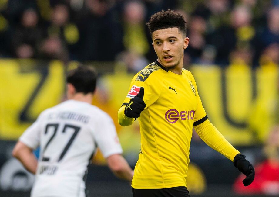 Jadon Sancho, com a camisa do Borussia Dortmund, já disputou 90 partidas e marcou incríveis 31 gols