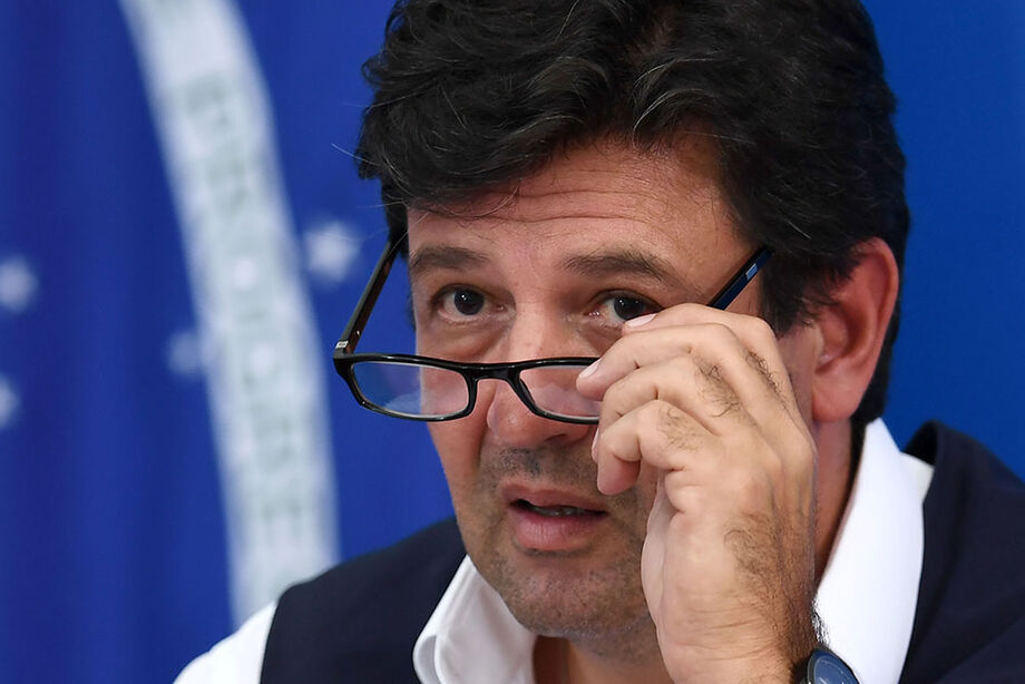 Mandetta contará semana a semana, os cerca de 100 dias em que esteve à frente do Ministério