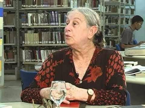 Colaboradora de primeira hora do jornal alternativo Pasquim, que combateu a censura do regime militar, Olga é tida como inventora da palavra dica como sinônimo de indicação, usando-a numa coluna que manteve no jornal.
