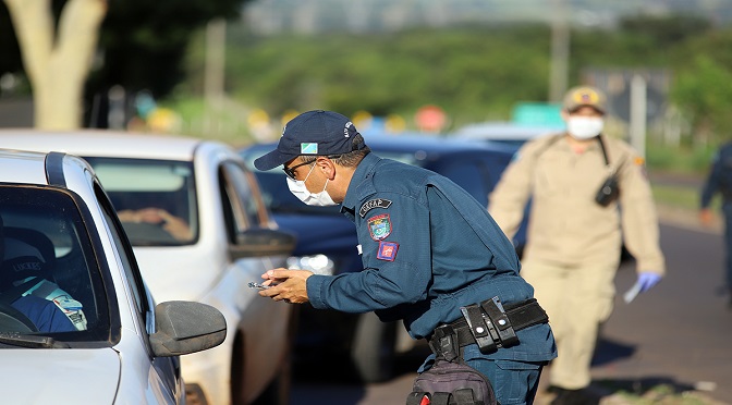 As dezessete barreiras sanitárias seguem trabalhando para conter o avanço da Covid-19 em Mato Grosso do Sul
