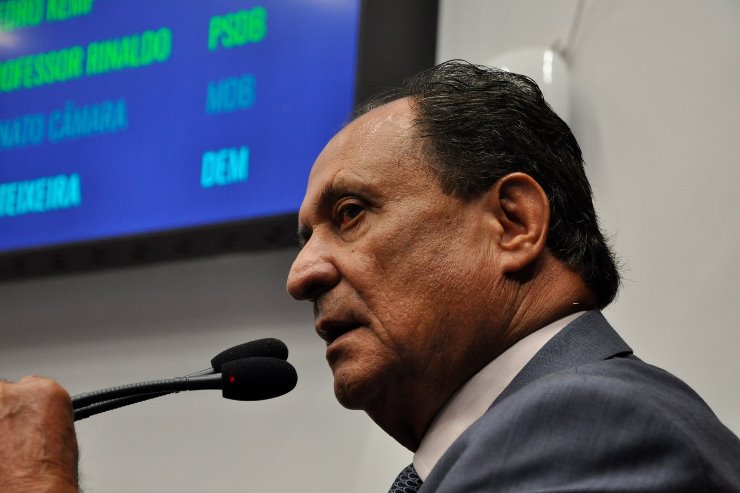 O deputado estadual Zé Teixeira é o autor da proposta