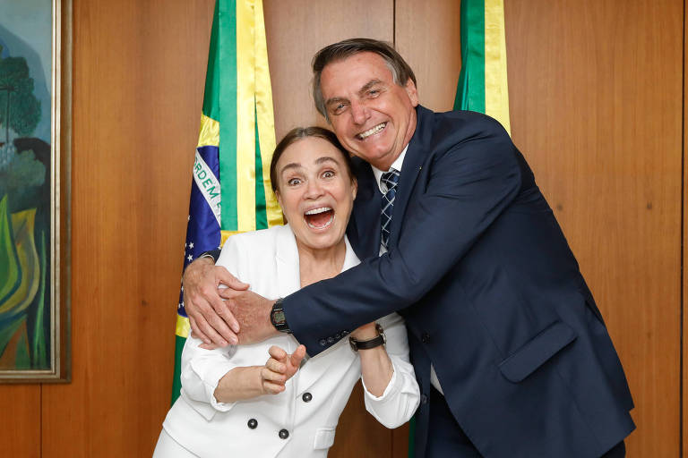 Após dias de fritura, o presidente Jair Bolsonaro demitiu a atriz Regina Duarte do cargo de secretária de Cultura