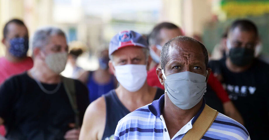 Outra preocupação vem é em torno das pessoas que não estão ficando em casa nesse período