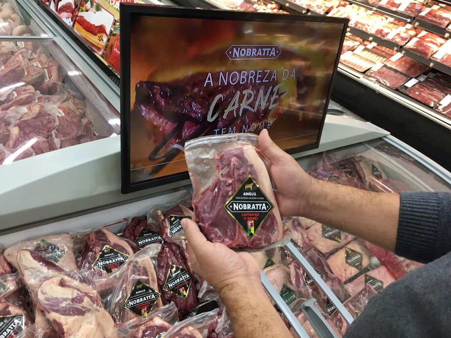 projetos foram firmados com a rede de Supermercados Comper e com o Frigorífico Boibras