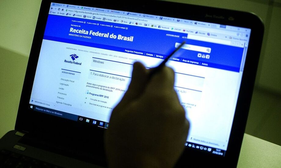 A restituição fica disponível no banco durante um ano.
