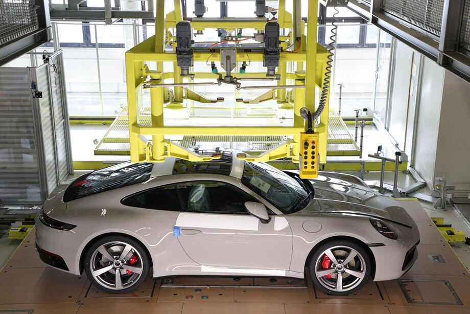 O aplicativo estará disponível inicialmente para compradores de carros novos dos Estados Unidos, Alemanha, Grã Bretanha, Canadá, Suíça e Espanha