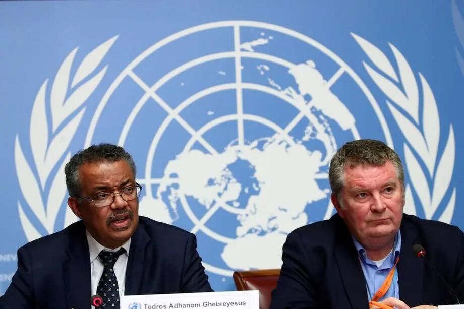 O diretor-geral da OMS, Tedros Adhanom, e diretor do programa de emergências, Michael Ryan.