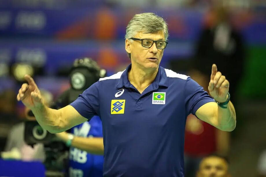 Renan Dal Zotto se torna técnico exclusivo da seleção brasileira de vôlei A Crítica de Campo Renan Dal Zotto se torna técnico exclusivo da seleção brasileira de vôlei A Crítica de Campo