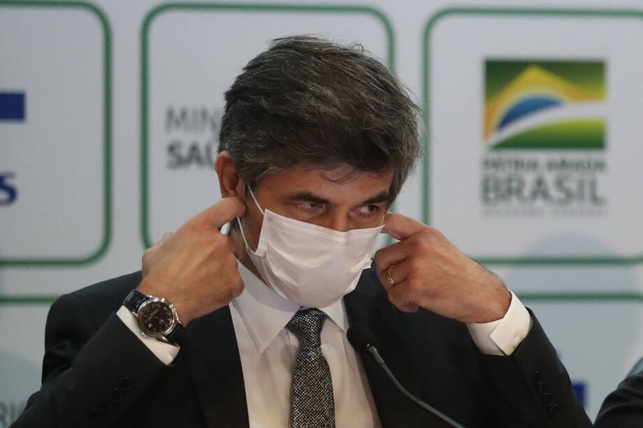 Nelson Teich pediu demissão do Ministério da Saúde a pouco menos de um mês depois de assumir a pasta