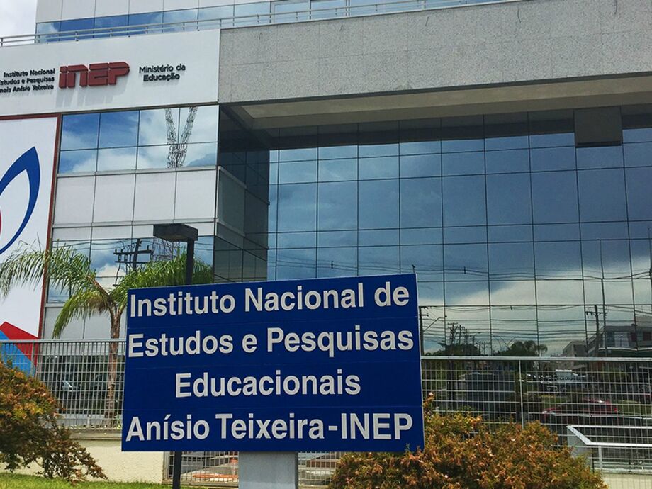 A data definida para o envio dos dados preliminares ao Ministério da Educação, para publicação no Diário Oficial da União, é a do dia 9 de setembro.