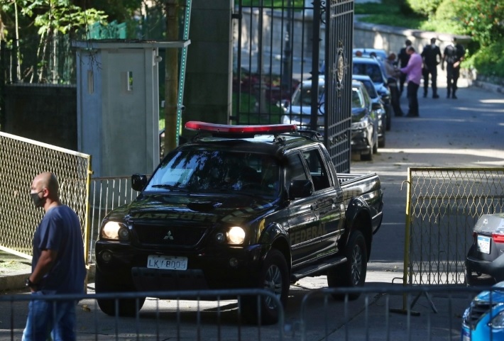 Polícia Federal faz buscas em endereços ligados ao governo do Rio de Janeiro na Operação Placebo.