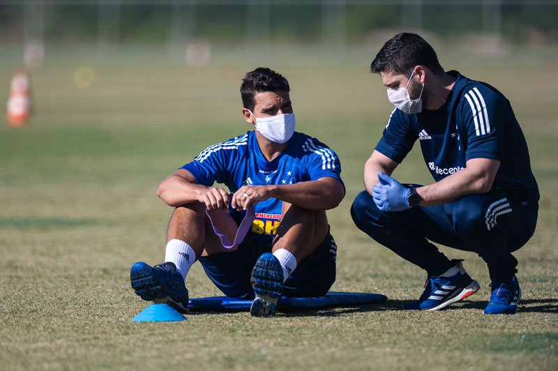 Nas atividades, os jogadores puderam ter o primeiro contato presencial com o técnico Enderson Moreira