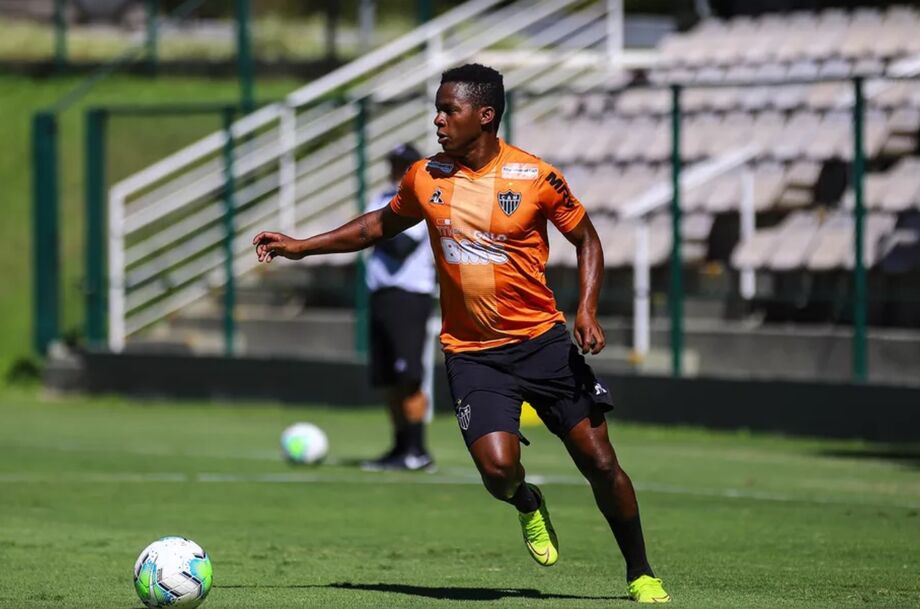 Cazares em treino do Atlético na semana passada.