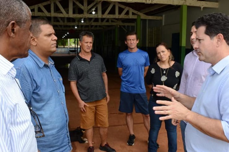 Deputado Renato Câmara durante recente visita a Escola Vespasiano Martins