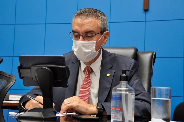 Os decretos legislativos foram assinados pelo deputado Paulo Corrêa, presidente da Casa de Leis