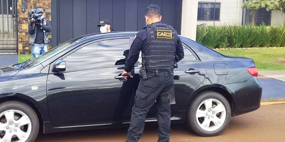O afastamento já havia sido anunciado durante coletiva na Polícia Federal, na semana passada, da qual participaram o delegado-geral de Polícia Civil de Mato Grosso do Sul, Marcelo Vargas, e o corregedor-geral Marcio Custodio