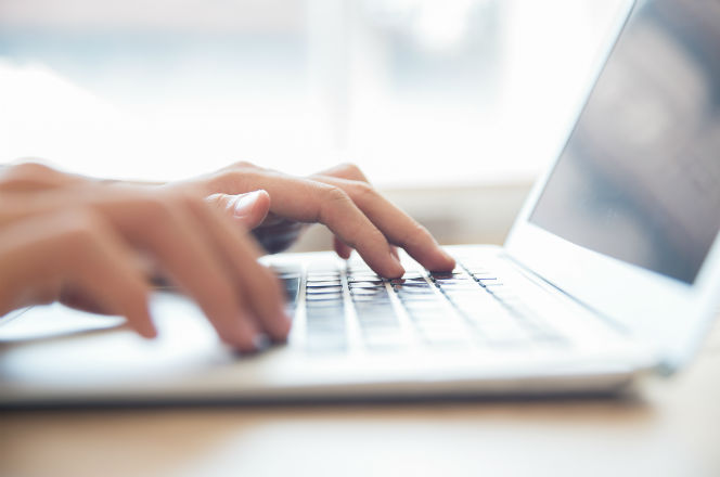 As aulas serão on-line com utilização da ferramenta do GoogleClassroom para a divulgação de conteúdo, artigos e material audiovisual