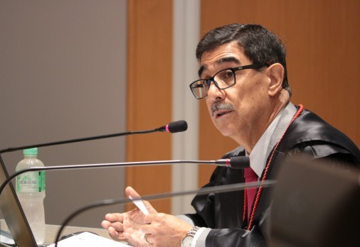 Desembargador Luiz Gonzaga Mendes Marques.