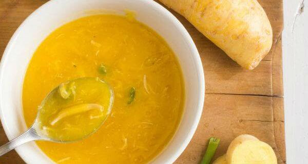 Sopa de mandioquinha com frango