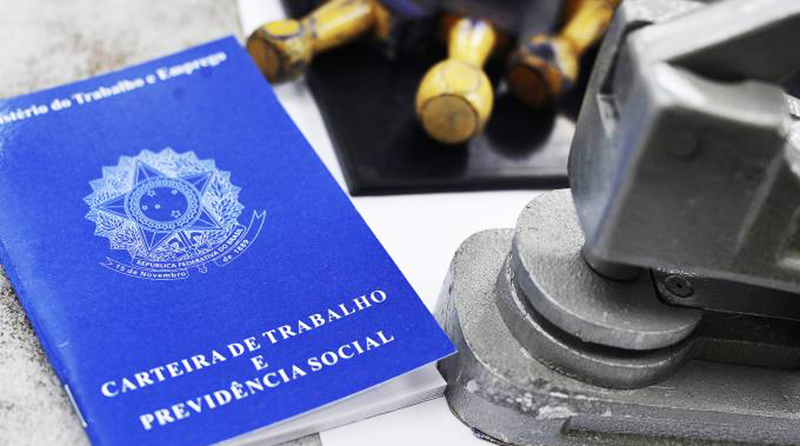Em meio à pandemia do coronavírus no País, o Ministério da Saúde recomenda a quarentena para evitar a proliferação do vírus principalmente nos locais de trabalho