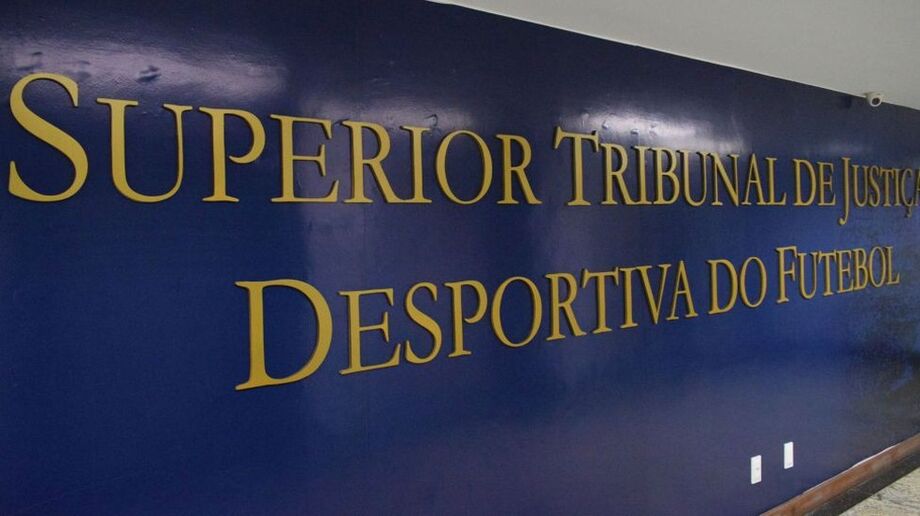 O Superior Tribunal de Justiça Desportiva (STJD) absolveu o Brasil de Pelotas de não cumprir o fair-play financeiro durante a última temporada, mantendo o Londrina na Série C do Campeonato Brasileiro