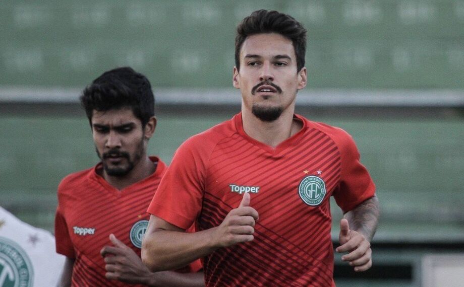 Meio-campista, Arthur Rezende pode voltar ao Guarani
