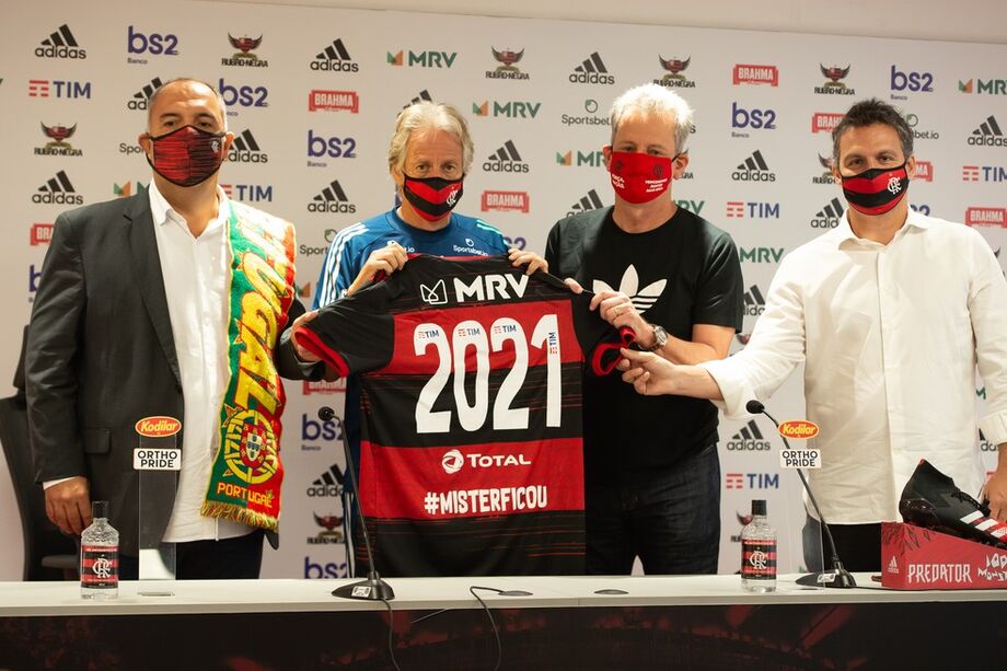 Jorge Jesus agora é, oficialmente, o técnico do Flamengo até junho de 2021