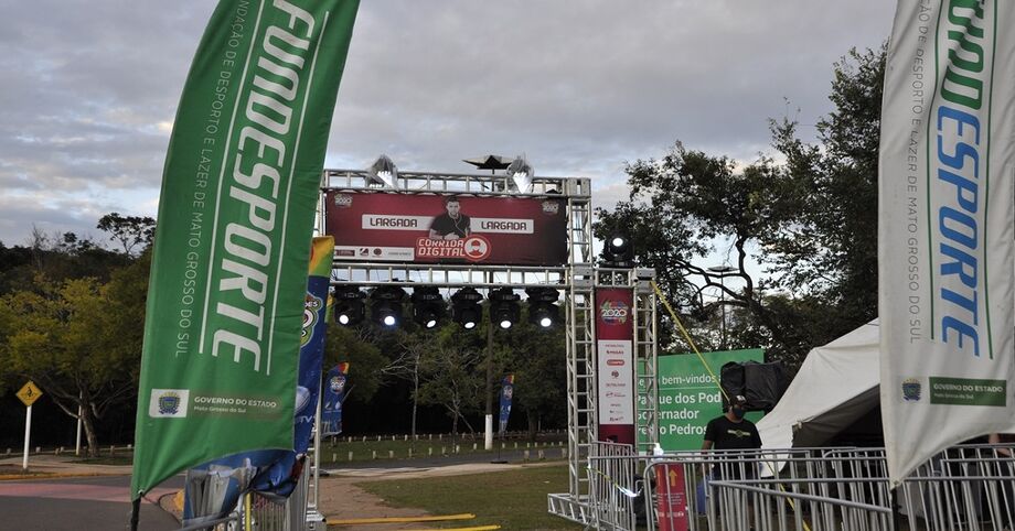 A Fundação de Desporto e Lazer de Mato Grosso do Sul (Fundesporte), em nome do Governo do Estado, deu exemplo de organização na primeira edição da Corrida Digital, prova de rua realizada no Parque dos Poderes, em Campo Grande