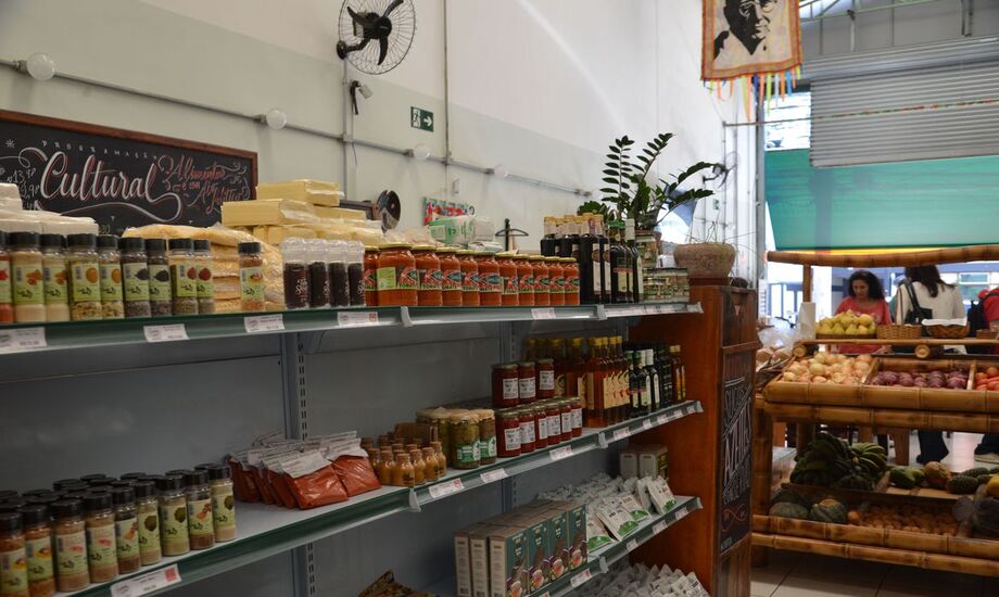 Voltada ao estímulo da comercialização de produtos orgânicos de pequenos produtores, o Ministério da Agricultura, Pecuária e Abastecimento (Mapa) lançou hoje (8) a 16ª Campanha Anual de Promoção do Produto Orgânico