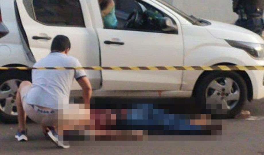 A polícia ainda está investigado os motivos do crime