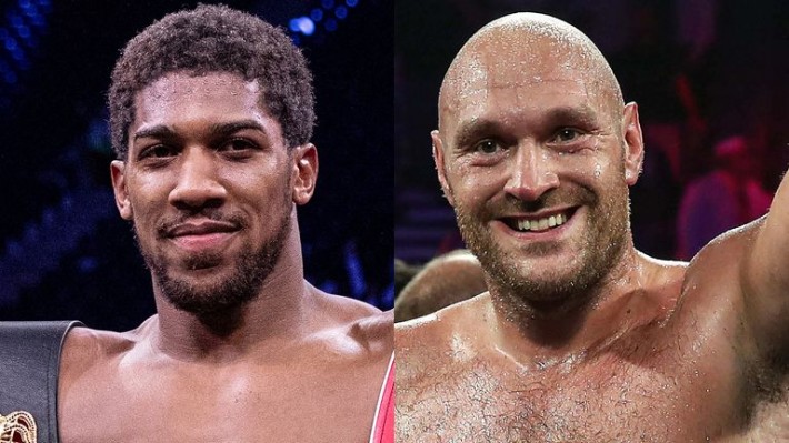 Anthony Joshua a esquerda e Tyson Fury a direita