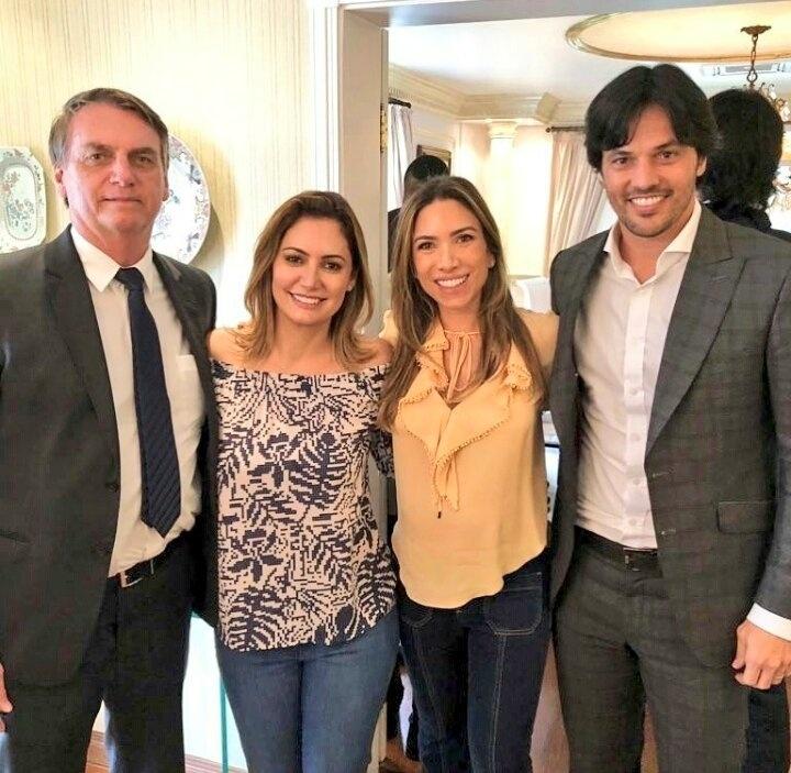 O presidente, sua mulher Michelle, Patricia Abravanel e o deputado federal Fábio Farias
