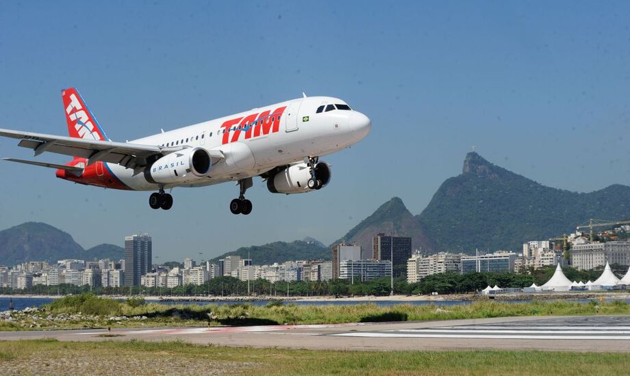 A empresa aérea Latam levou ao Conselho Administrativo de Defesa Econômica (Cade) a proposta de formação de uma companhia conjunta (joint venture) com a Delta Airlines, gigante americana do setor
