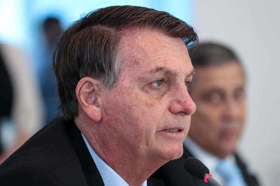 O presidente Jair Bolsonaro em reunião do conselho de ministros nesta terça-feira, 9