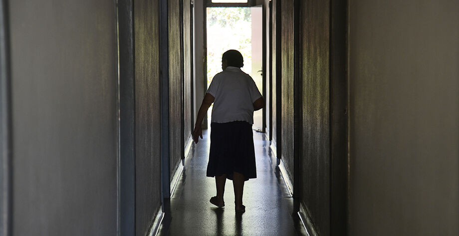 Além da negligência, violência psicológica, física e abuso financeiro são os que mais acontecem com os idosos, mas casos como violência sexual também faz parte da lista