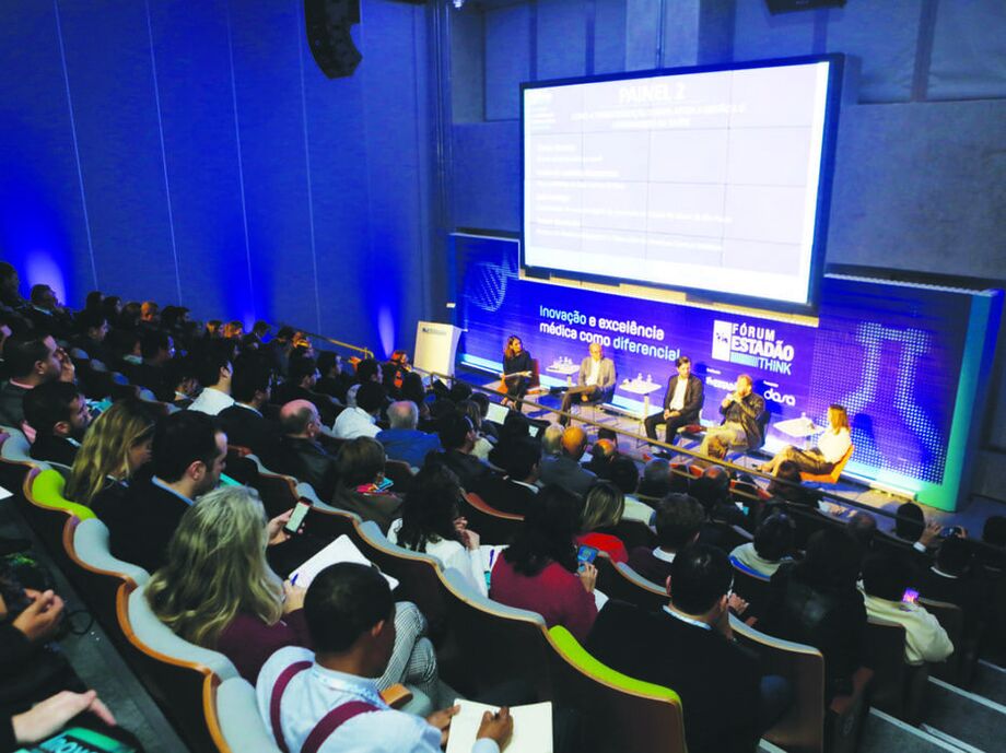 Temas relevantes para o futuro da saúde foram discutidos ao longo do encontro.
